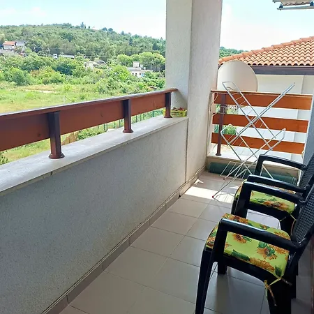 Hills View Апартаменти