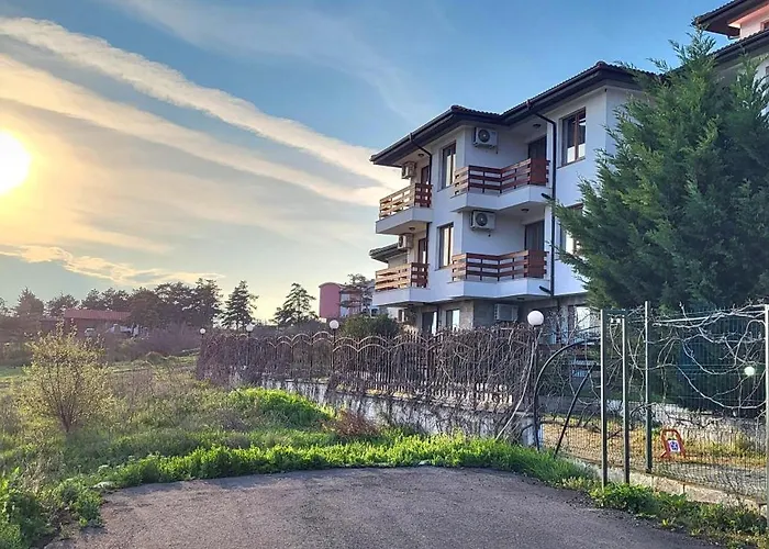 Hills View * ساني بيتش