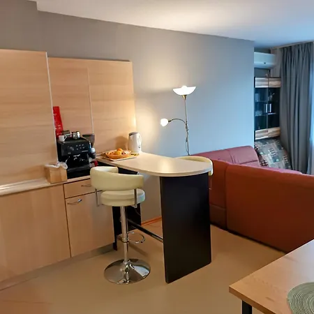 Hills View Апартаменты